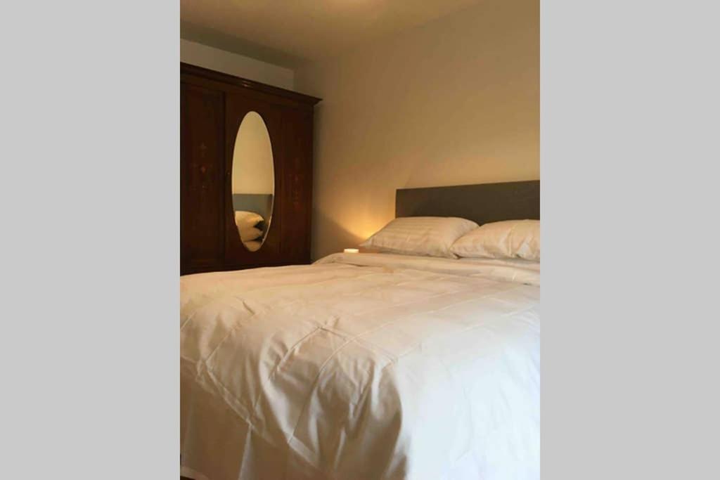Apartment 4, Clifden Bay Apartments Экстерьер фото
